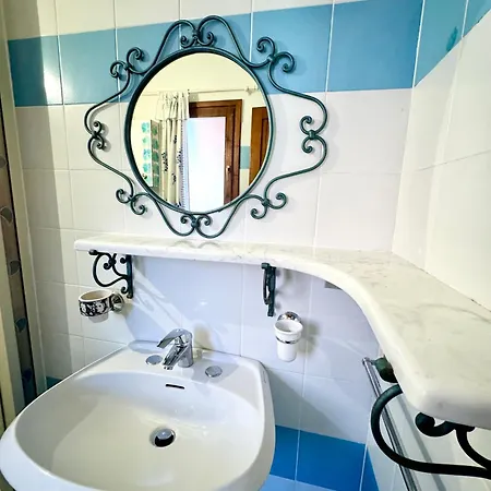 Casa A 300mt Dalla * سان تيودورو