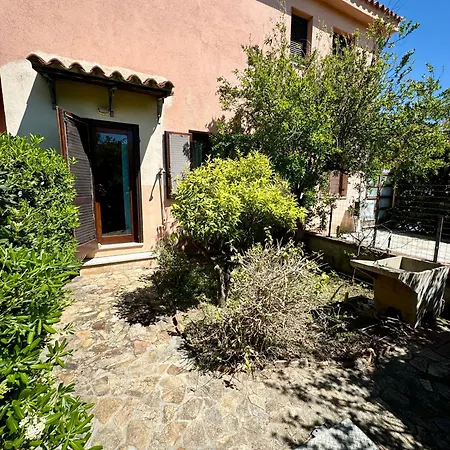 Casa A 300mt Dalla سان تيودورو
